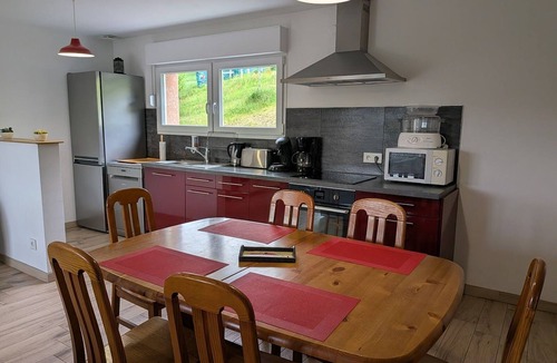 Combrimont Cottage | Cottage for 4 with covered terrace, private parking, pet-friendly