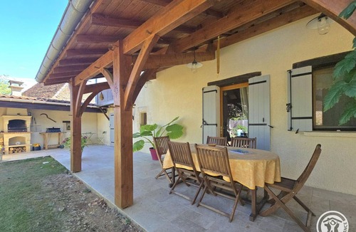 Blis-et-Born Cottage | Cottage in Périgord with garden and fireplace