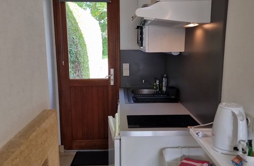 Saint-Jouan-des-Guerets House | COTTAGE IN THE HEART OF A WOODED GARDEN WITH SWIMMING POOL ACCESSIBLE TO ALL OUR GUESTS