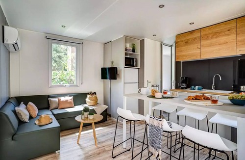 Boulazac-Isle-Manoire House | Cottage Friends 7 rooms 10 persons Air-conditioned *
