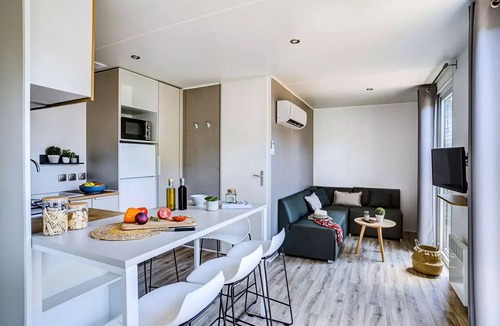 Boulazac-Isle-Manoire House | Cottage Friends 7 rooms 10 persons Air-conditioned *