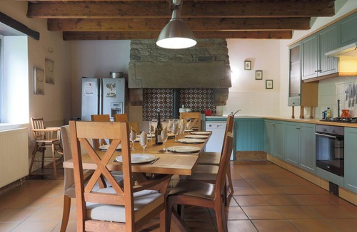 Plounerin House | Cottage 'Gîte Le Cornouaille - 8 Personnes' with Shared Pool, Shared Garden and Wi-Fi
