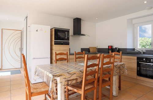 Andel House | Cottage 'Gite Ville Marie' with Private Terrace, Shared Garden and Wi-Fi