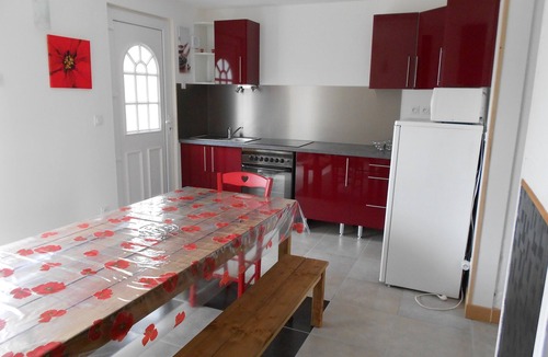 Sauville House | Cottage in Ardennes Lake of Bairon- Swimming - Countryside-Hiking-fishing