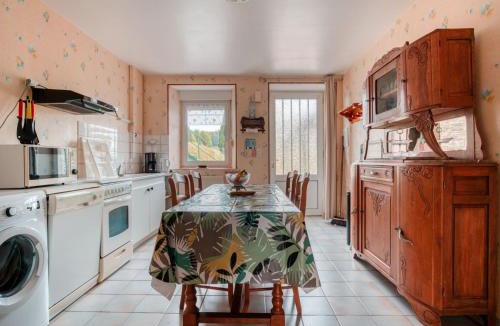 Nouart House | Cottage in Nouart Countryside