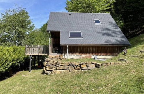 Aleu Cottage | Cottage-Wet room-Cottage-Mountain view