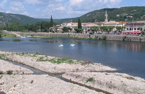 Laval-Saint-Roman House | Cottage with swimming pool near St Martin d'Ardèche, between Cèze and Ardèche.