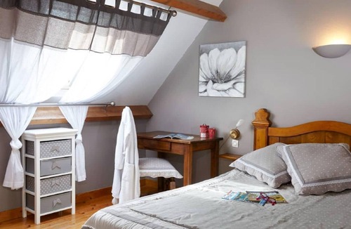 Plouegat-Moysan House | Cottages, bed and breakfasts in the heart of the North Finistère countryside.