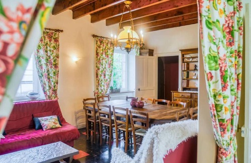 Plouegat-Moysan House | Cottages, bed and breakfasts in the heart of the North Finistère countryside.