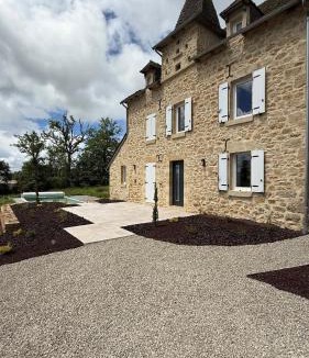 Anglars-Saint-Felix House | Cougoustal a vacation rental with pool 12 people Aveyron