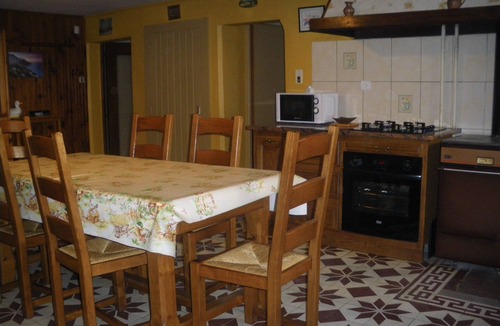 Bult Cottage | Country cottage in a quiet village