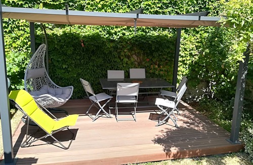 La Louptiere-Thenard House | Country house with garden