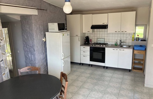 Plouguiel House | Country house 50m², 7 minutes from the beach by car, pets welcome!