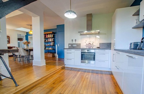 Ervy-le-Chatel Apartment | Country house Ervytaine