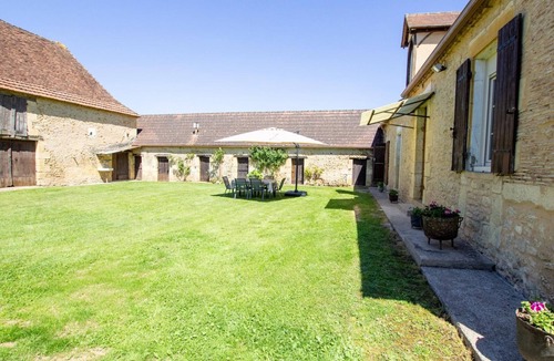 Saint-Chamassy Cottage | Countryside cottage in Saint-Chamassy, WiFi, pets allowed