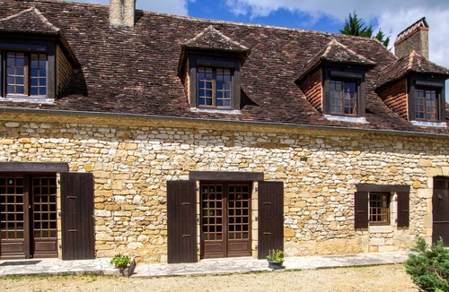 Thenon Cottage | Countryside house with pool and fireplace, Périgord Noir
