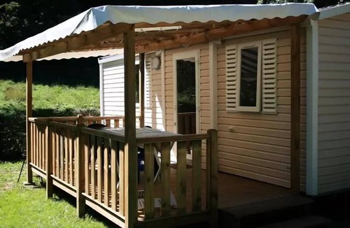 Oust House | COUSERANS MOBILE HOME (PW): with covered patio, sleeps 4
