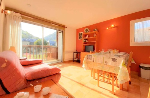 Saint-Lary-Soulan Apartment | Cozy 2BR Apt for 6 with Balcony, Parking & Ski Locker in Saint-Lary-Soulan