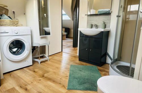 Chalons-en-Champagne Apartment | Cozy 45m2 apartment, 5-min walk to city center, Grand Jard
