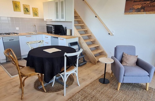 Vaudemont Apartment | Cozy apartment in Vaudémont with private parking