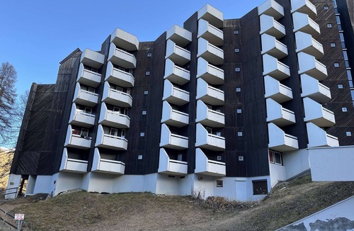 Les Claux Apartment | Cozy apartment, west balcony, quiet, parking included