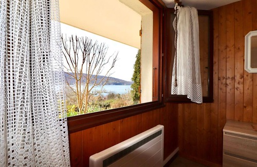 Veyrier-du-Lac Apartment | Cozy apartment with terrace and parking in Annecy
