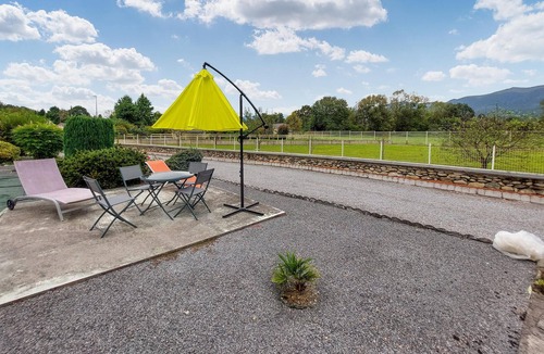 Ogeu-Les-Bains House | Cozy country house with well-kept garden and grounds.