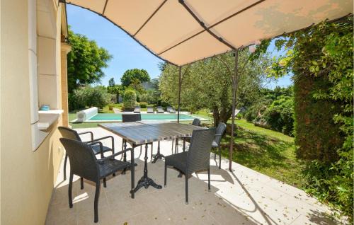 Cabannes House | Cozy Home In Cabannes With Wifi
