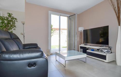 Marguerittes House | Cozy Home In Marguerittes