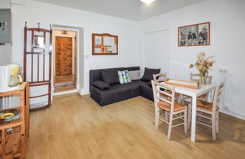 Marsanne House | Cozy home in Marsanne