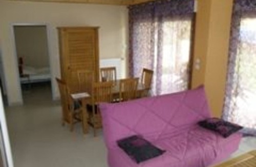 Vouecourt Cottage | Cozy Home with Terrace and Fenced Garden