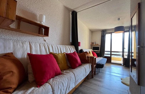 Barcelonnette Apartment | Cozy Mini T2 in Barcelonnette - For 4, sunny balcony