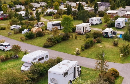 Loudeac House | Cozy mobile home with terrace in Loudéac