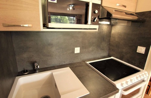 La Salle-les-Alpes Apartment | Cozy Mountain Studio for 4 with Ski-In Access and Seasonal Pool