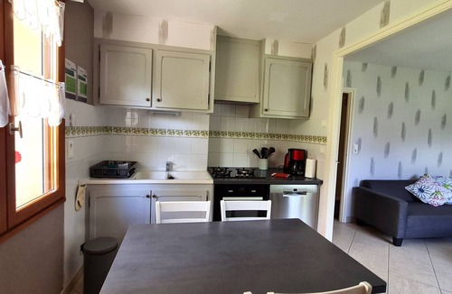 Naives-Rosieres Cottage | Cozy Retreat Near Bar-le-Duc: Family-Friendly Cottage with Spacious Garden