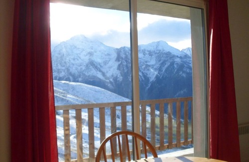 Peyragudes Apartment | Cozy studio 4 ppl, balcony, 400m from slopes, free shuttle, Spa included, Peyragudes