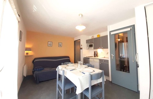 Saint-Lary-Soulan Apartment | Cozy Studio for 4 in Saint-Lary-Soulan - Balcony, Parking, Gym Access