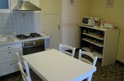 Rives de Meurthe Cottage | Cozy studio in Nancy, near center, wifi included
