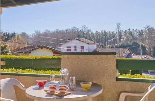 Barbotan-les-Thermes Apartment | Cozy T1 Bis studio for 2, Wi-Fi and parking, pets allowed