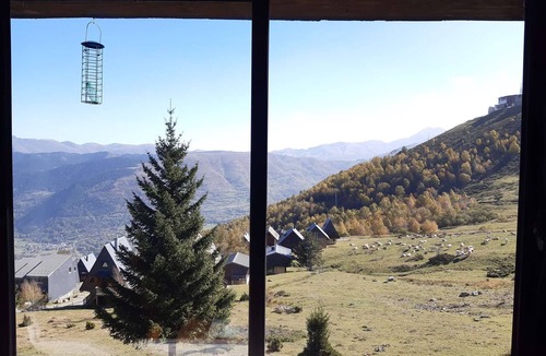 Saint-Lary-Soulan Apartment | Cozy T2 Chalet for 4 - Mountain Views, Near Ski Lifts, Free Holiday Shuttle, Full Amenities