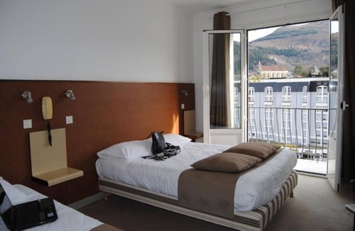 Lourdes Hotel | Cozy Unit for a Relaxing and Unforgettable Trip! Near Prime Attractions!