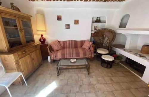 Correns House | Cute village house in the center
