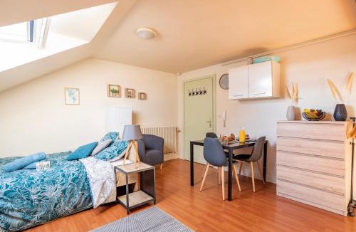 Sarrebourg Apartment | Delight - GOLDEN TREE - Clim - 20 min St-Croix & Center Parcs