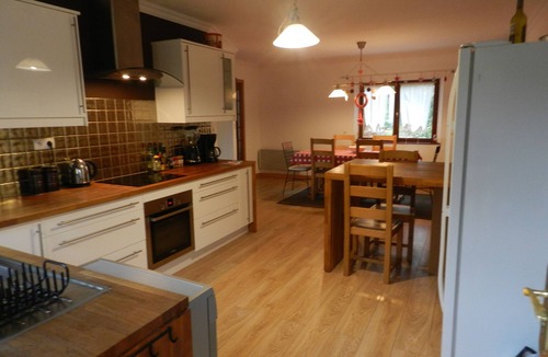 Prechac House | Delightful & relaxing 6 bedroom house, in the mountains with skiing near by