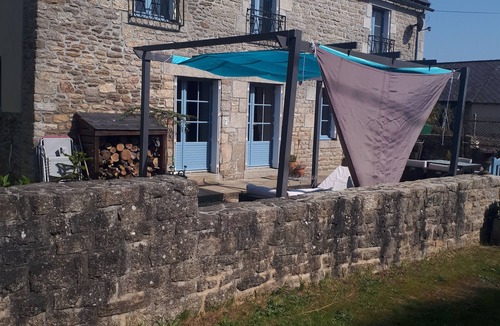 Plumaudan House | Delightful stone house, 3-bedroom with WiFi in Plumaudan near Dinan