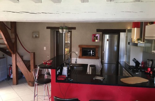 Villy Cottage | Detached house near Chablis with enclosed courtyard (Gîte)