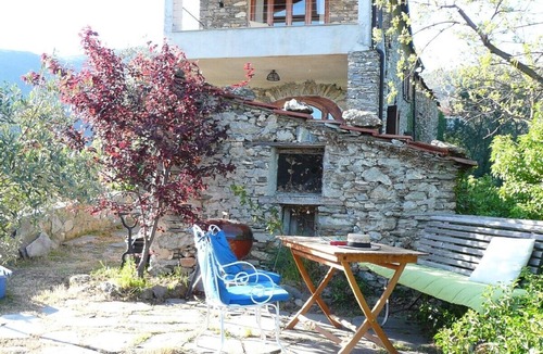 Monta D'aquila House | Detached rustico in Liguria, far-reaching views of unspoiled nature, olive groves
