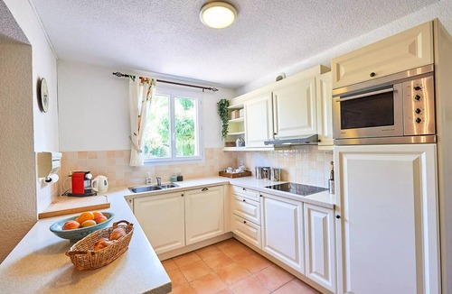 Nans-les-Pins Villa | Detached villa 6 people, 2 bathrooms 6 people