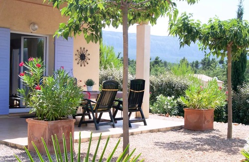 Nans-les-Pins Villa | Detached villa 6 people, 2 bathrooms 6 people