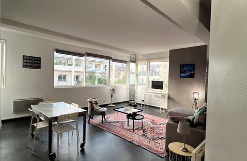 Old Town Apartment | Discover Troyes - 2 mins walk to everything - Appart. Hypercentre - Spacious Quiet